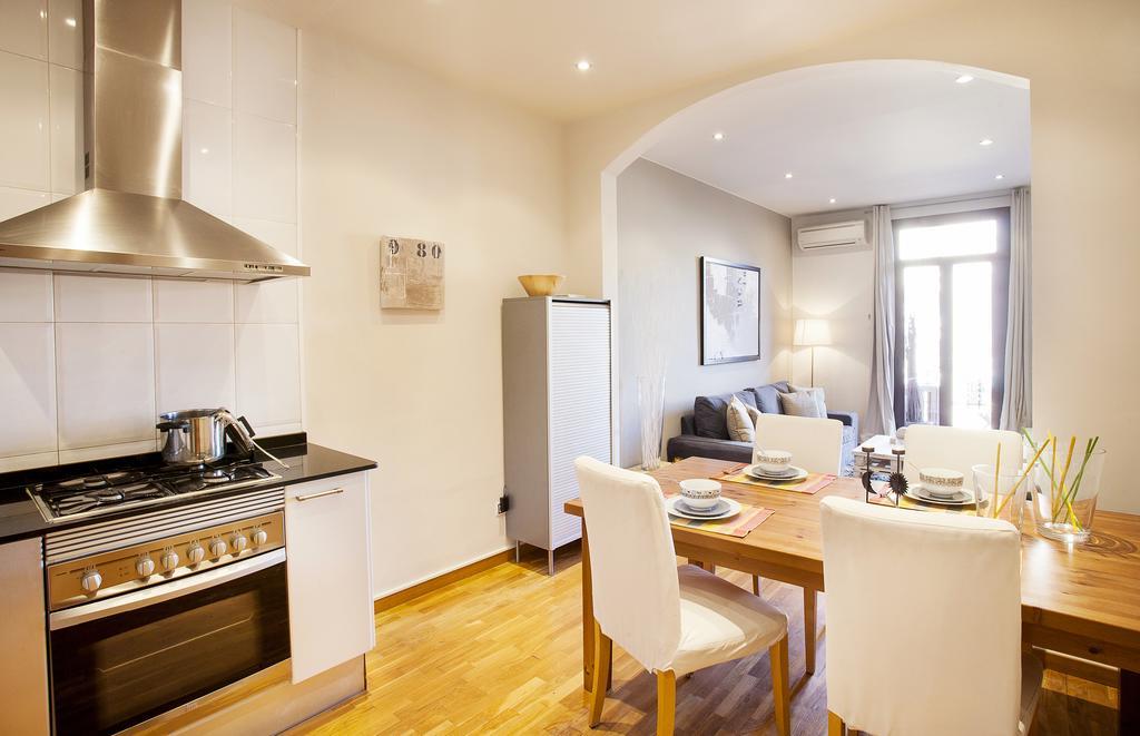 Apartments Barcelona&Home Deco Viladomat Exterior foto