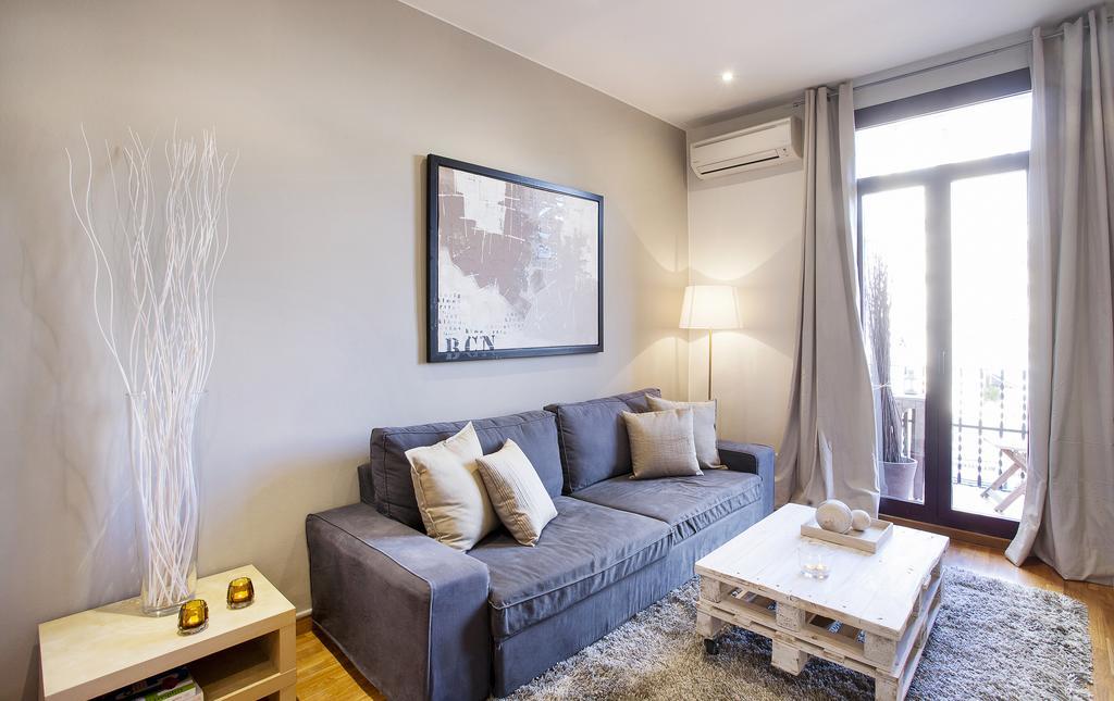 Apartments Barcelona&Home Deco Viladomat Exterior foto