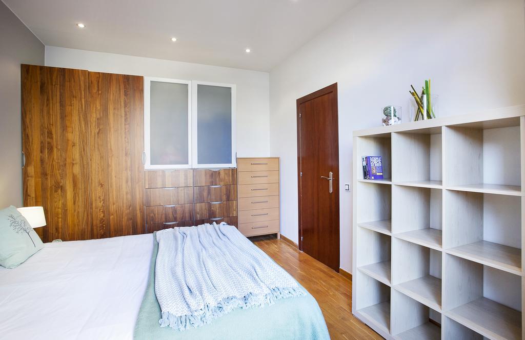Apartments Barcelona&Home Deco Viladomat Exterior foto